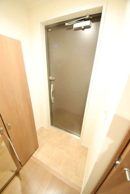 玄関　別号室の参考写真です