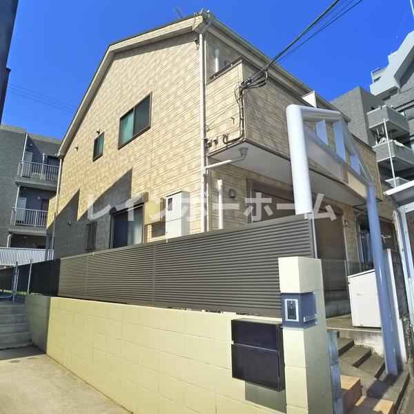 エントランス　ゆとりのあるエントランスです