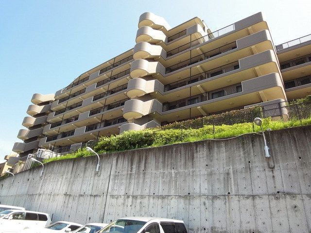 建物外観　駅徒歩５分　経済的な都市ガス