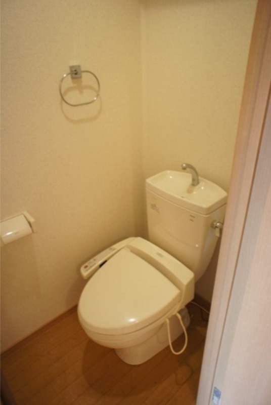 トイレ　図面と現状に相違がある場合には現状を優先