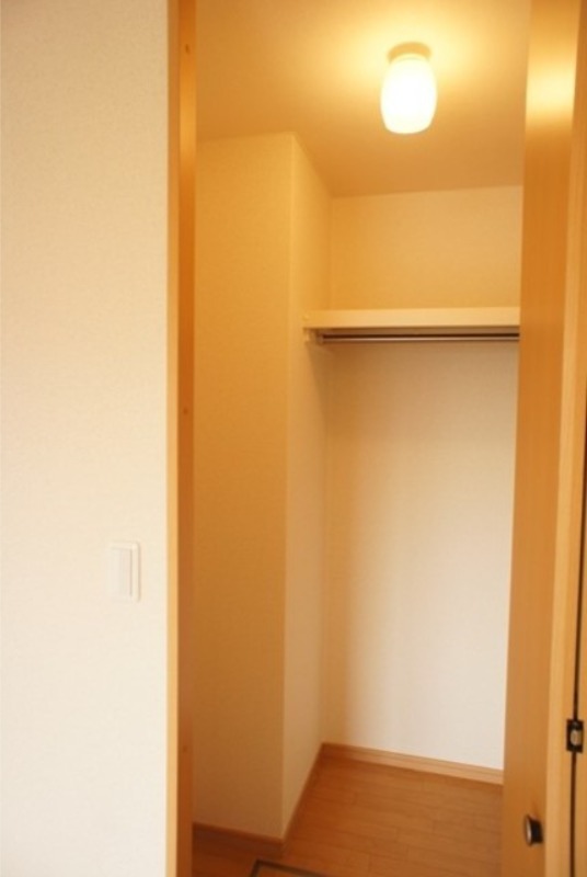 収納　図面と現状に相違がある場合には現状を優先