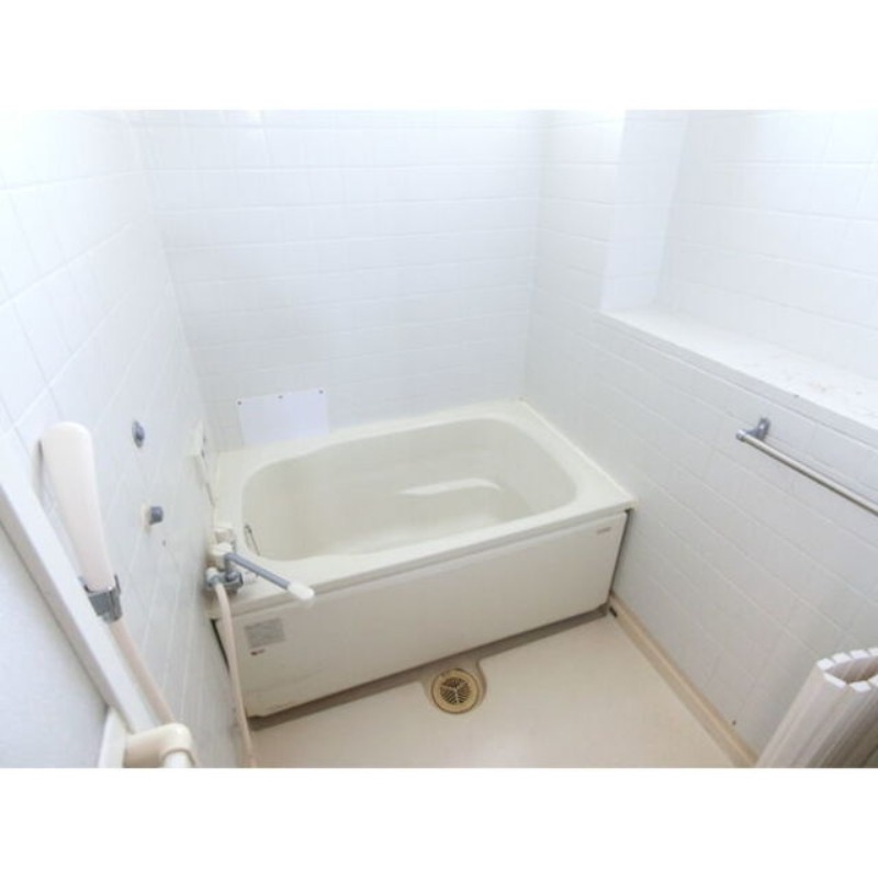 バス・シャワールーム　図面と現状に相違がある場合には現状を優先