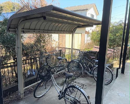 その他共有部分　屋根付き自転車置き場