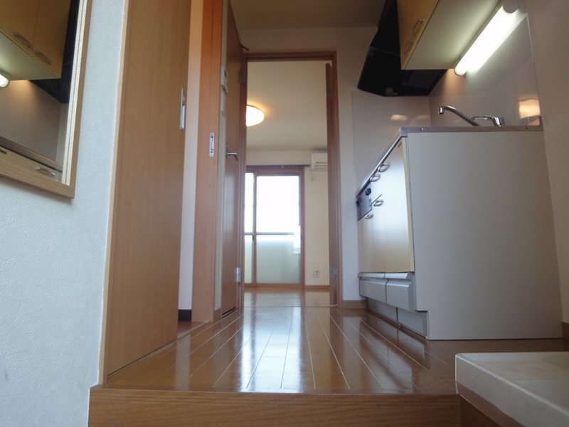 玄関　参考写真掲載。