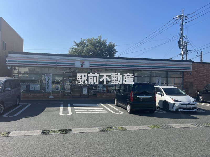 コンビニ　セブンイレブン玉名岩崎店（コンビニ）まで700m