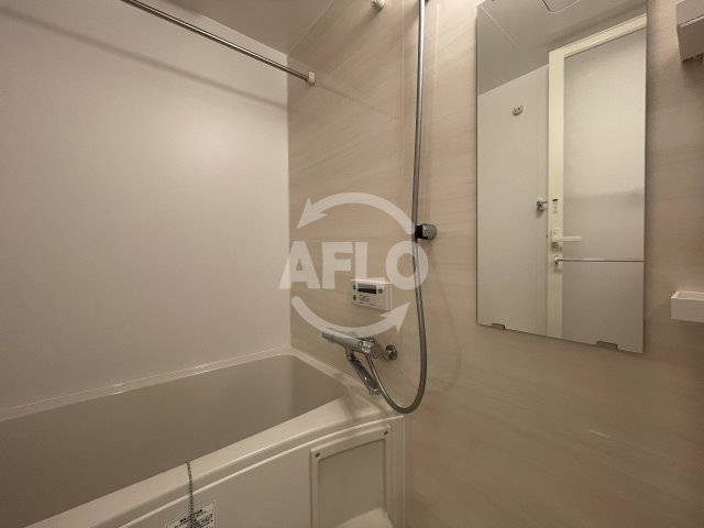 バス・シャワールーム　コンフォリア新大阪宮原Q　浴室