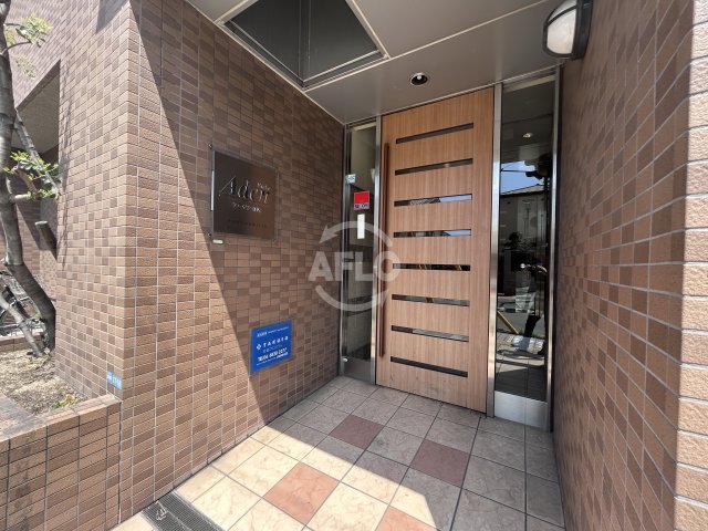 エントランス　アーデン江坂　エントランス