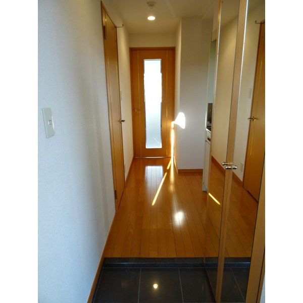 玄関　玄関　※別号室参考写真