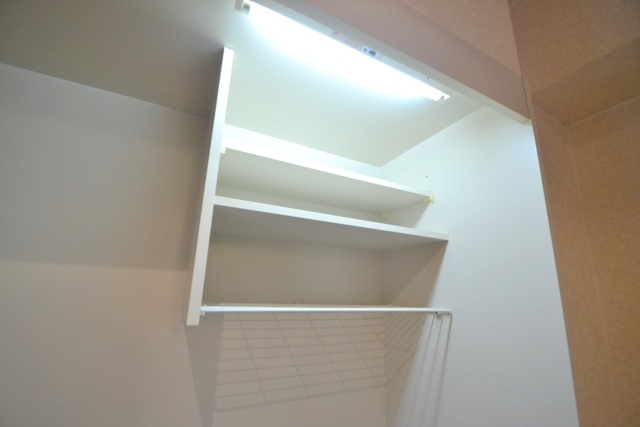 その他　キッチン上収納