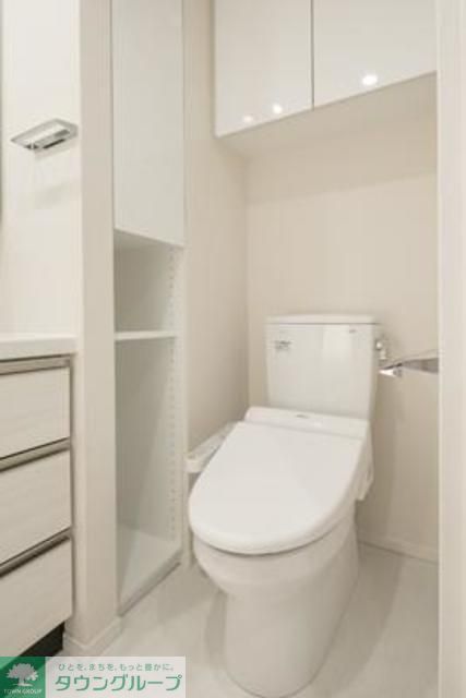 トイレ　※写真は同タイプ住戸です。