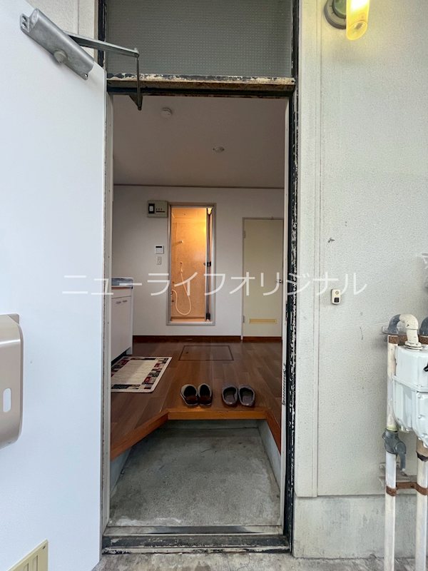 玄関　お好きなシューズ収納をお持込みいただけます。