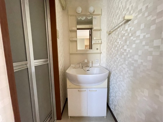 洗面設備　※別部屋の写真です