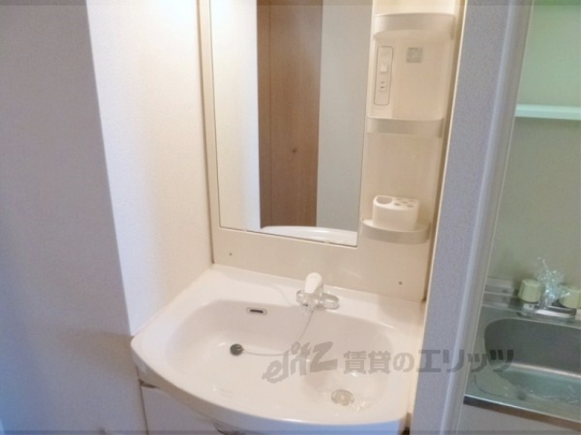 洗面設備　独立洗面台です・