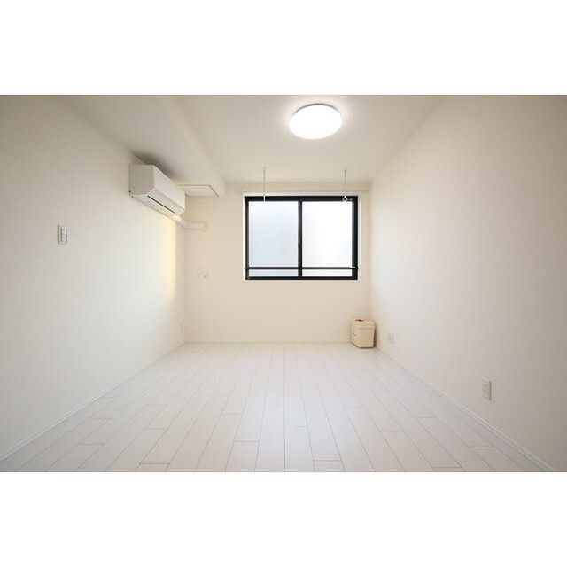 居室・リビング　きれいな内装です