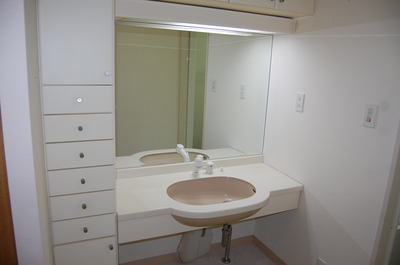 洗面設備　洗髪洗面化粧台