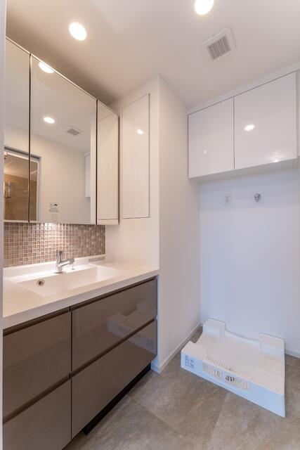 洗面設備　※写真は同タイプ住戸です。