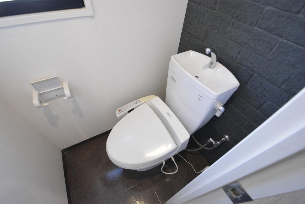 トイレ　シャワー付トイレ