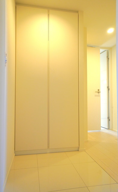 玄関　※写真は同タイプ住戸です。