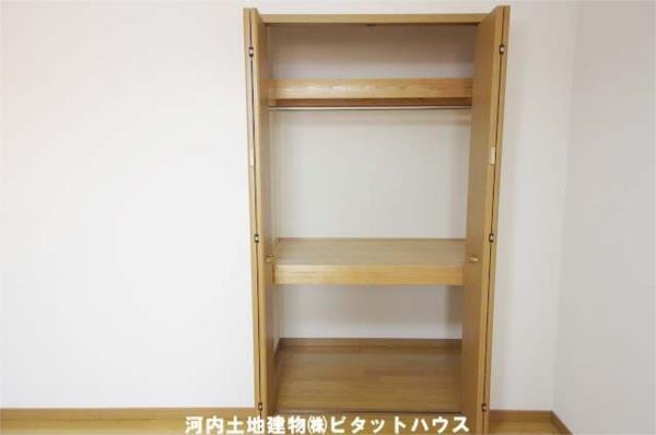 収納　クローゼット※類似室内