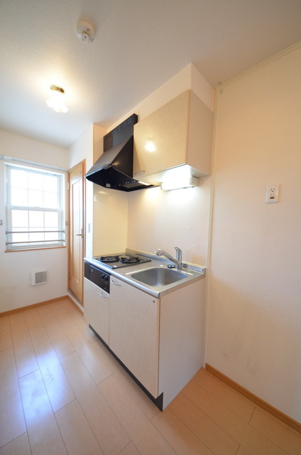 キッチン　～今日は自炊に挑戦だっ～