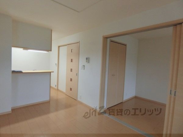 居室・リビング　リビング