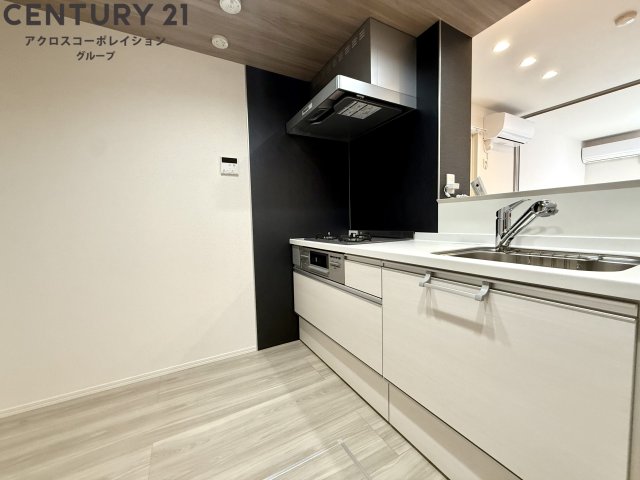 キッチン　3口ガスコンロ付きのおしゃれなキッチン☆