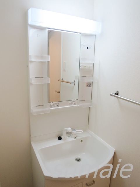 洗面設備　独立洗面台です☆