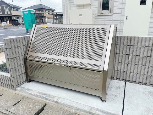 その他共有部分　敷地内ごみ置き場でゴミ捨てらくちん