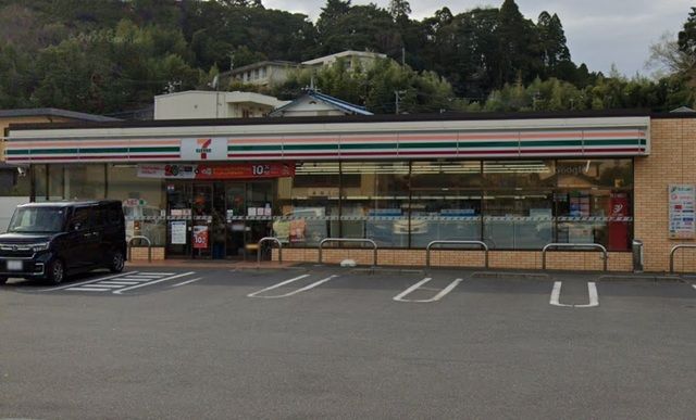 コンビニ　セブンイレブン東金新町店（コンビニ）まで458m