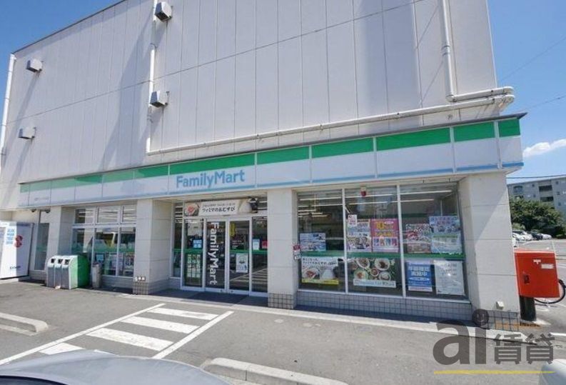 コンビニ　ファミリーマート入間上藤沢店（コンビニ）まで2540m