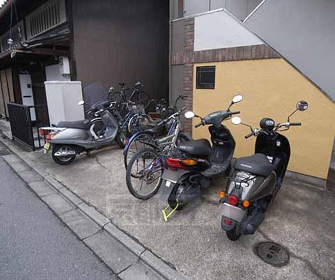 その他共有部分　駐輪スペースです。