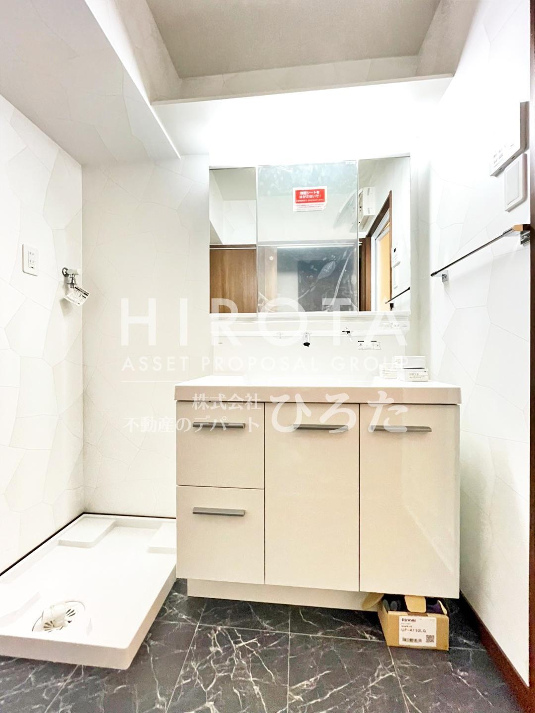 洗面設備　同仕様写真になります