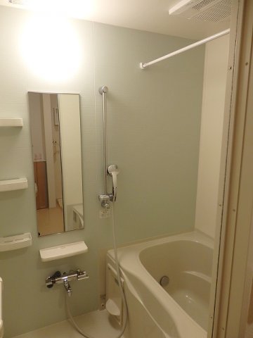 バス・シャワールーム　お風呂で日々の疲れを落としましょう