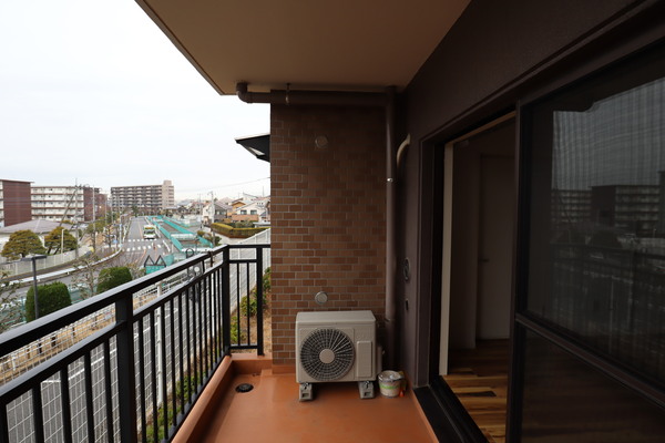 バルコニー　洗濯物がしっかり干せます。