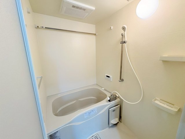 バス・シャワールーム　参考写真になりますのでご承知おき下さい。