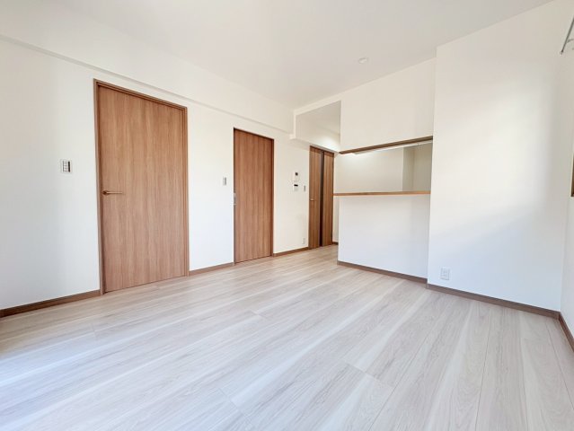 居室・リビング　参考写真になりますのでご承知おき下さい。