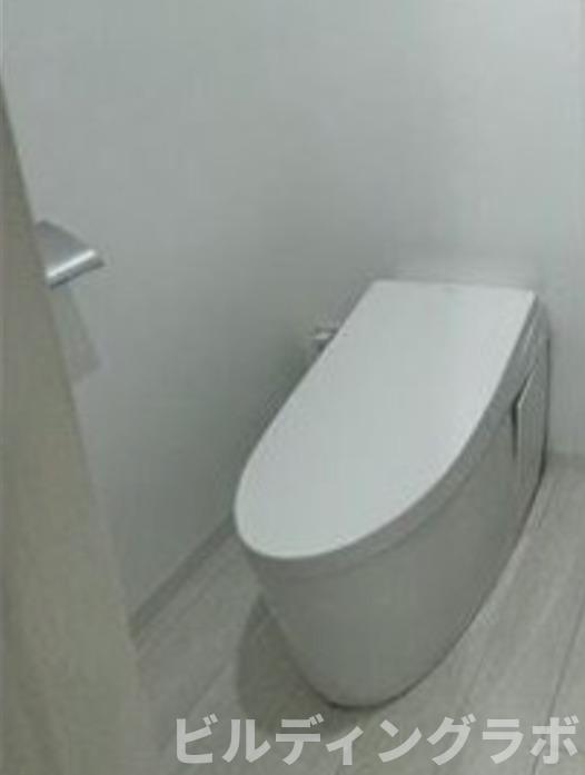 トイレ　別号室参考画像です。