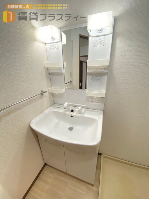 洗面設備　独立洗面台はマスト