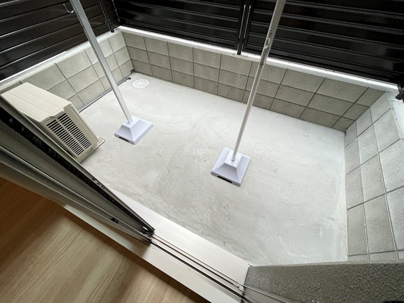 バルコニー　イメージ写真