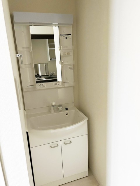 洗面設備　同仕様