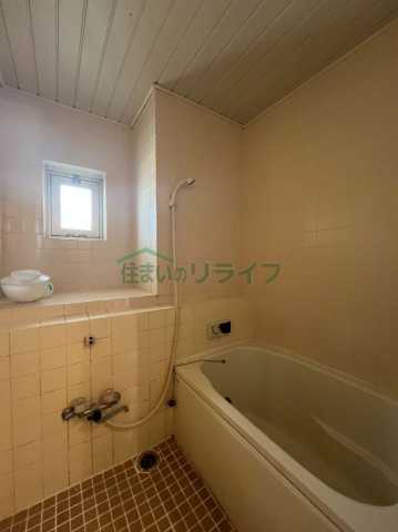 バス・シャワールーム　メゾン要町 301