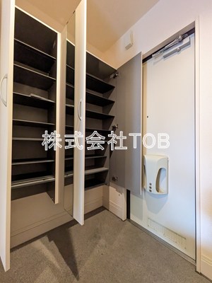 その他設備　シューズボックス
