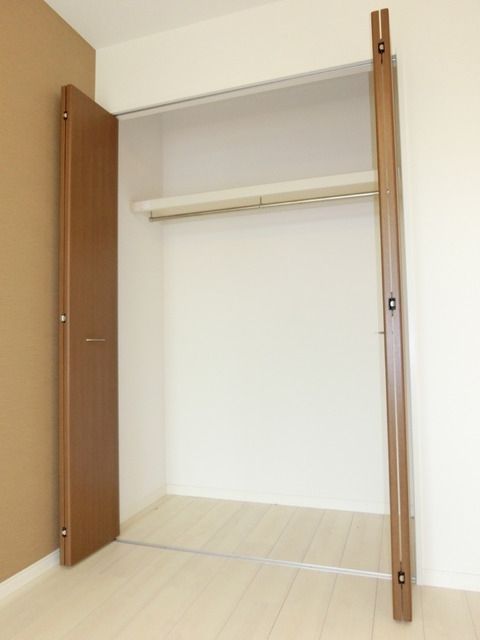 収納　クローゼット収納完備