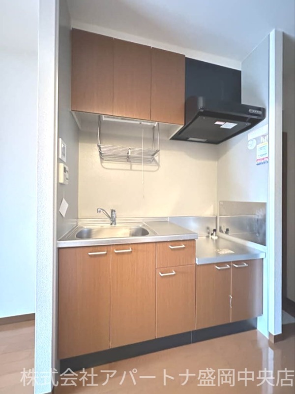 キッチン　同じ間取りの別部屋の写真です