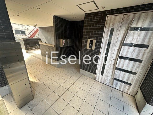 エントランス　安心のオートロック付賃貸マンション！