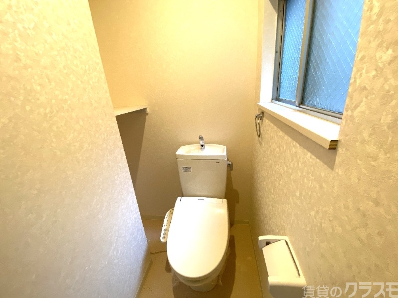 トイレ　冬場も安心の温水洗浄便座！