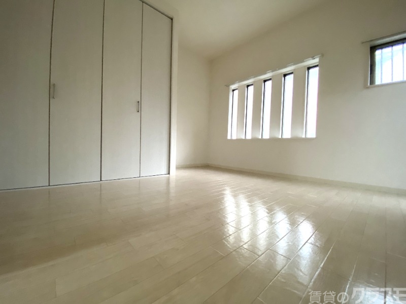 その他設備　白を基調にした明るいお部屋です。