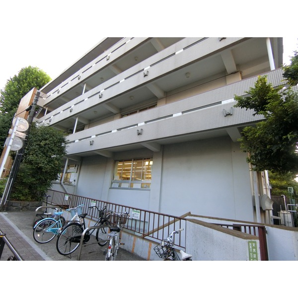 図書館　文京区立小石川図書館（図書館）まで921m