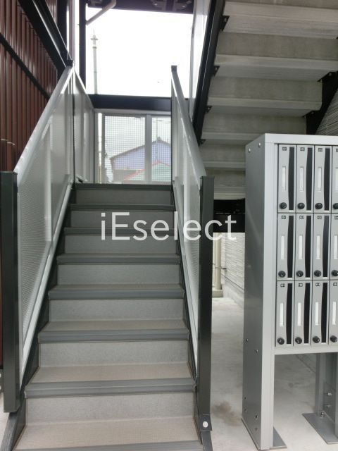 エントランス　共用階段です。