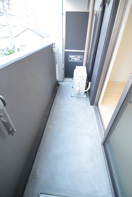 バルコニー　※別室の参考写真です。